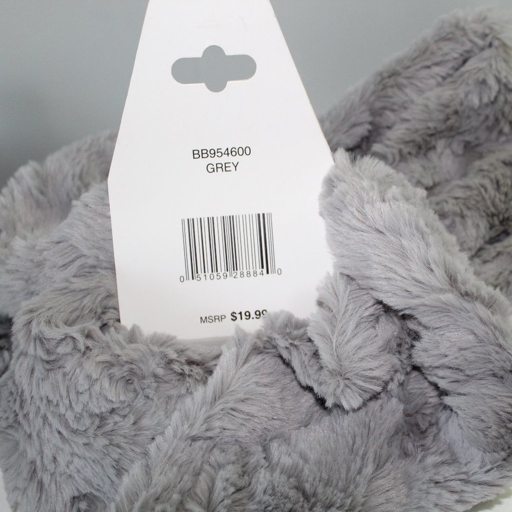 Cozy Grey Faux Fur Loop Scarf